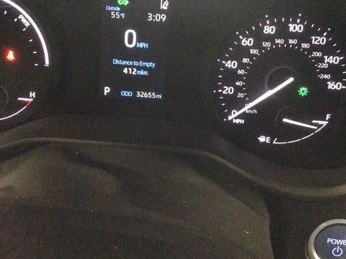 Used 2021 Toyota Sienna XLE w/ XLE Plus Package image 9