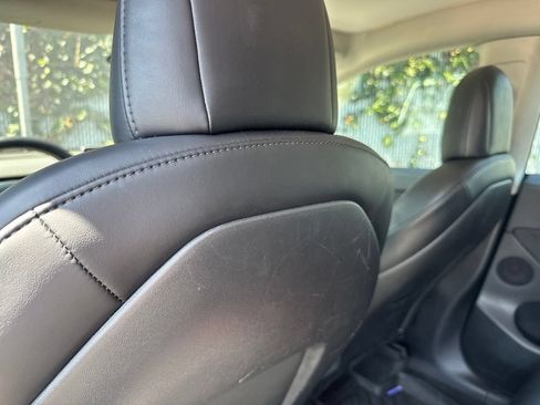 Used 2022 Tesla Model Y Performance AWD/4WD image 7