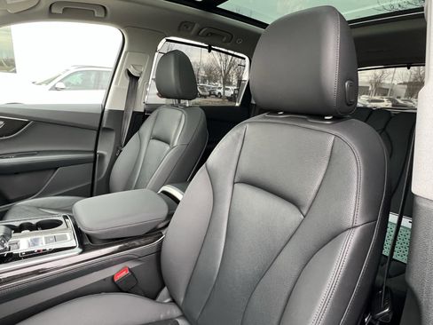 Used 2022 Audi Q7 Premium Plus w/ Premium Plus Package image 16