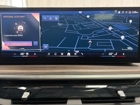 Used 2024 BMW X7 xDrive40i w/ M Sport Package image 21