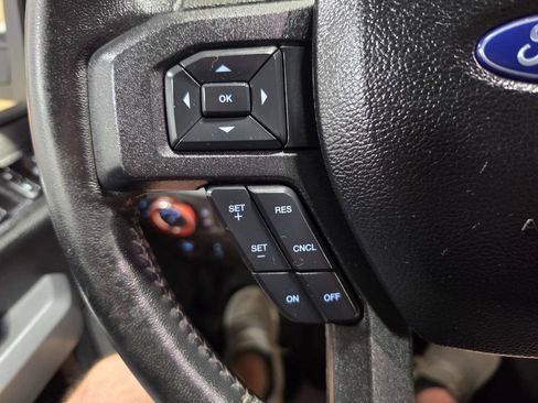 Used 2018 Ford F150 XLT w/ Equipment Group 302A Luxury AWD/4WD image 26