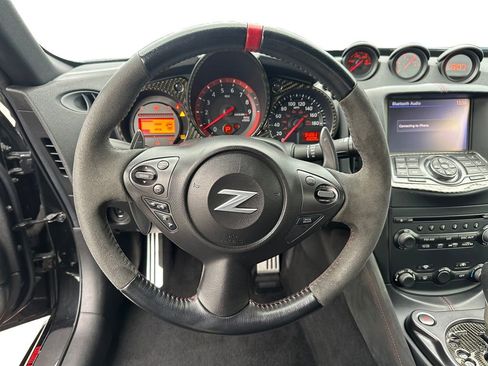 Used 2015 Nissan 370Z NISMO image 12