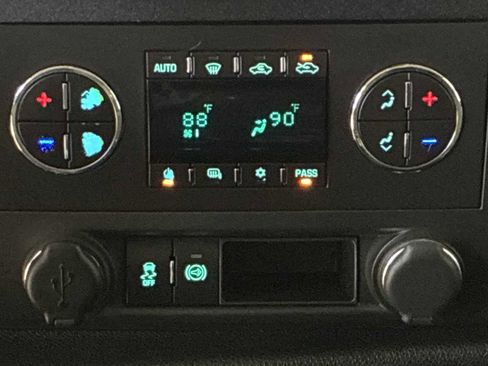 Used 2014 Chevrolet Silverado 2500 LT w/ Interior Plus Package image 16