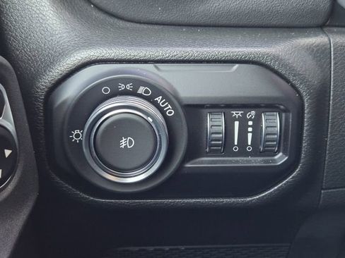 Certified 2022 Jeep Wrangler Unlimited Sahara image 23