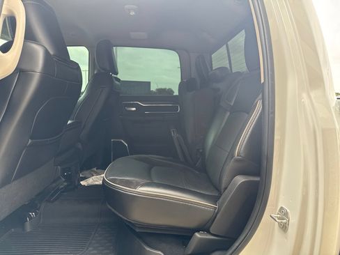Used 2024 RAM 2500 Laramie AWD/4WD image 5