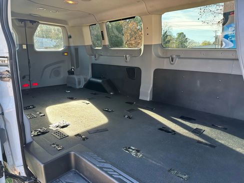 Used 2016 Ford Transit 350 XL image 17