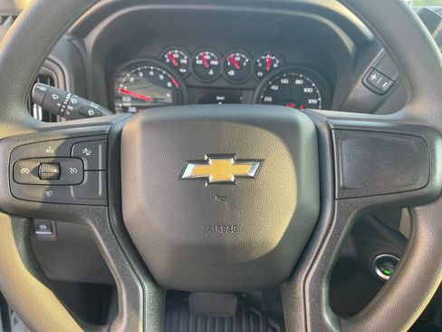 Used 2025 Chevrolet Silverado 1500 W/T AWD/4WD image 14