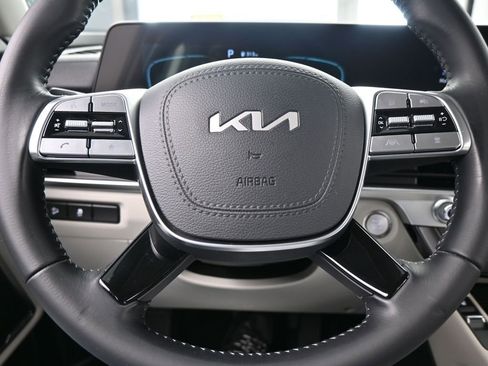 Used 2024 Kia Telluride S w/ S Sunroof Package FWD image 29