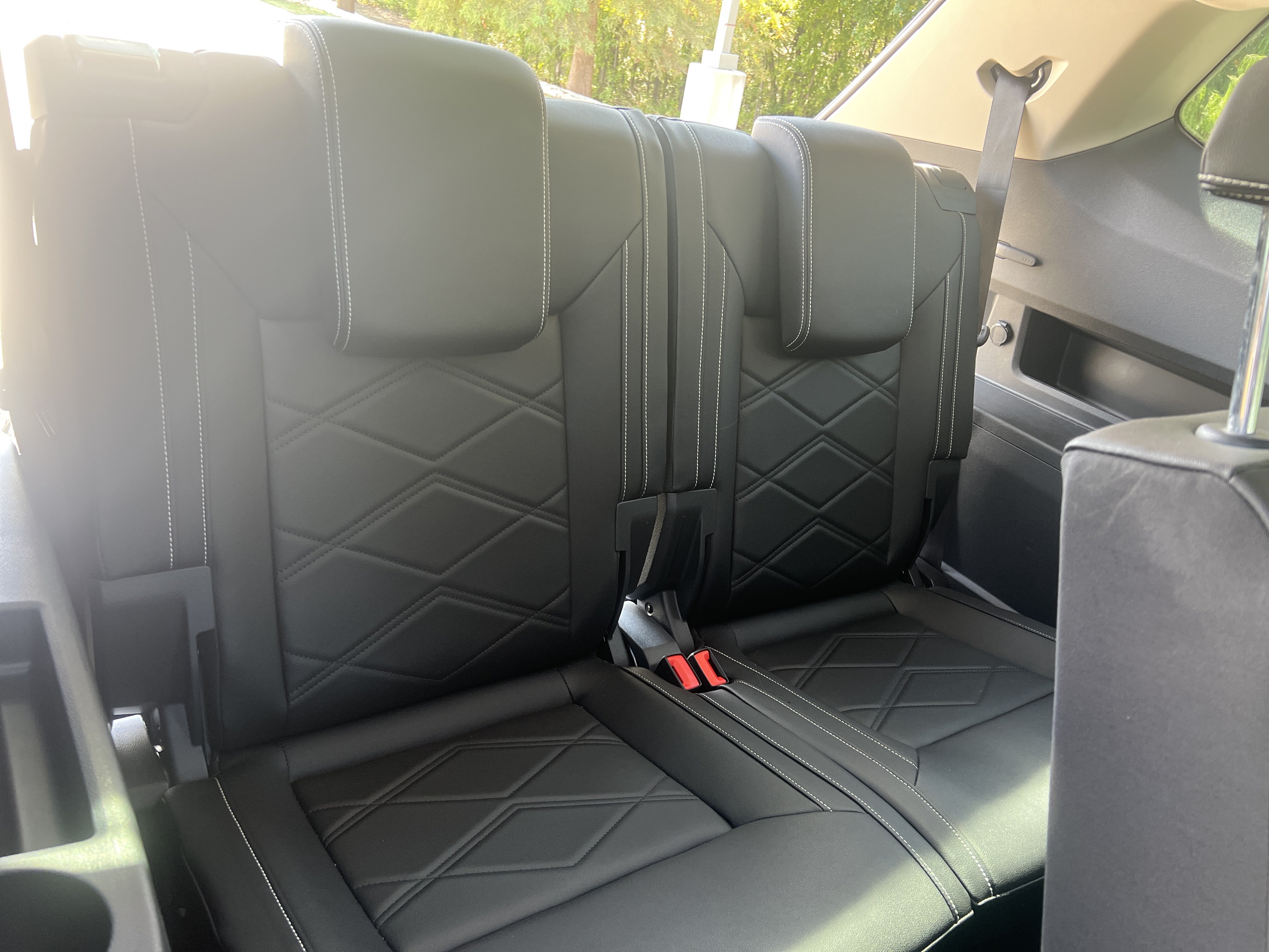 Certified 2026 Volkswagen Atlas SE FWD image 28