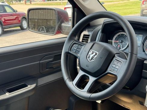 Used 2019 RAM 1500 Express w/ Express Value Package AWD/4WD image 12