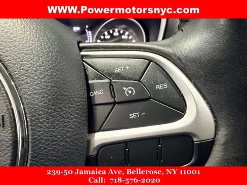 Used 2020 Jeep Compass Latitude AWD/4WD image 32