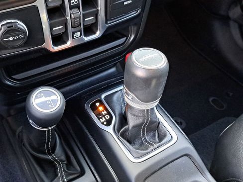 Used 2021 Jeep Gladiator Overland w/ Popular Equipment Package image 25