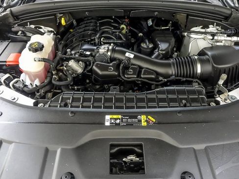 Used 2023 Jeep Grand Cherokee L Laredo image 33