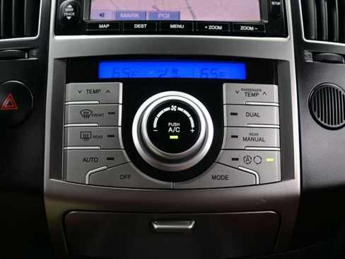 Used 2011 Hyundai Veracruz Limited w/ Navigation Pkg 3 AWD/4WD image 23