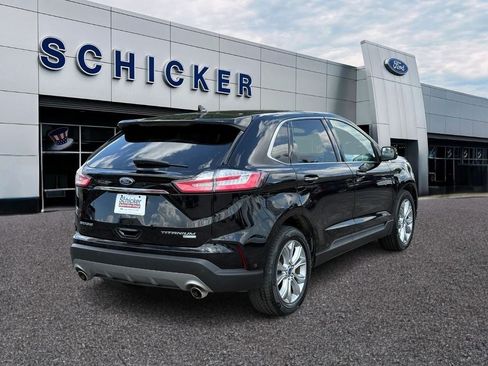 Used 2019 Ford Edge Titanium w/ Equipment Group 301A FWD image 2