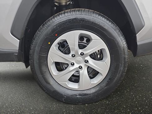 Used 2024 Toyota RAV4 LE image 32