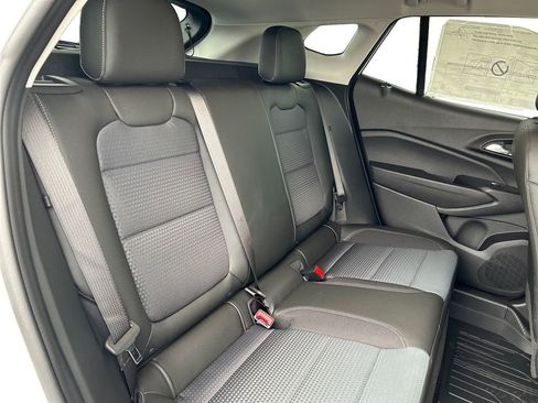 New 2026 Chevrolet Trax LT w/ Driver Confidence Package FWD image 18