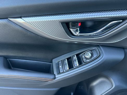 Used 2023 Subaru Crosstrek 2.5i Limited image 11