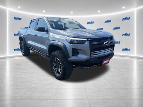 Certified 2025 Chevrolet Colorado ZR2 w/ Technology Package AWD/4WD image 3