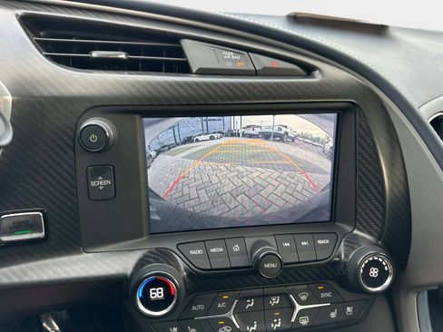 Used 2016 Chevrolet Corvette Z06 w/ 3LZ Preferred Equipment Group image 22