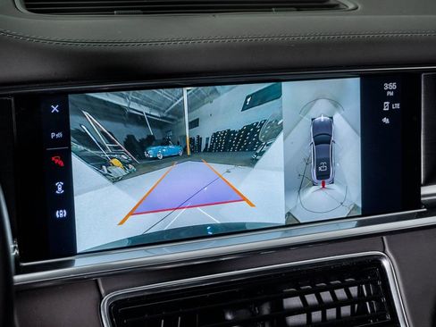 Certified 2023 Porsche Panamera 4 Platinum Edition image 23