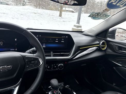 Certified 2024 Chevrolet Trax ACTIV w/ Sunroof Package image 20