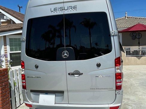 Used 2014 Mercedes-Benz Sprinter 3500 image 3