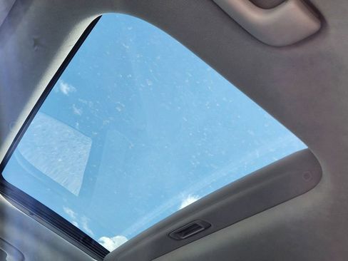 New 2025 Kia Carnival SX Prestige image 22