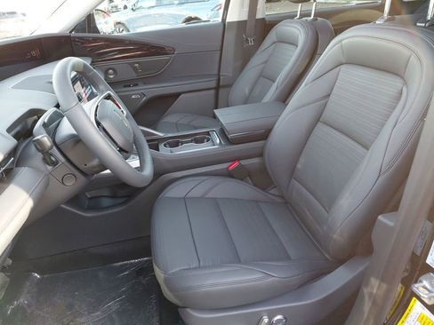 New 2026 Lincoln Nautilus Reserve w/ Jet Appearance Package image 14