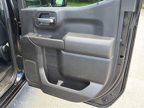 Used 2021 Chevrolet Silverado 1500 LT AWD/4WD image 15