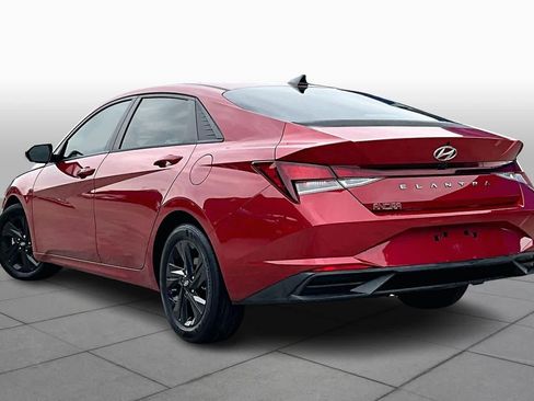 Used 2021 Hyundai Elantra SEL image 12