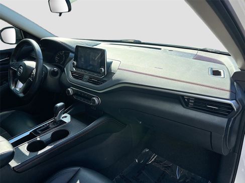 Used 2022 Nissan Altima 2.5 SR FWD image 27