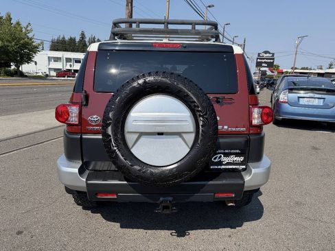 Used 2011 Toyota FJ Cruiser 4WD w/ Convenience Pkg image 4