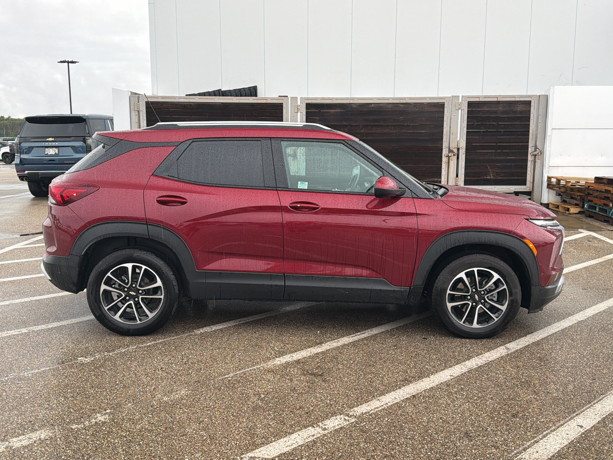 Used 2024 Chevrolet TrailBlazer LT w/ Convenience Package FWD image 7