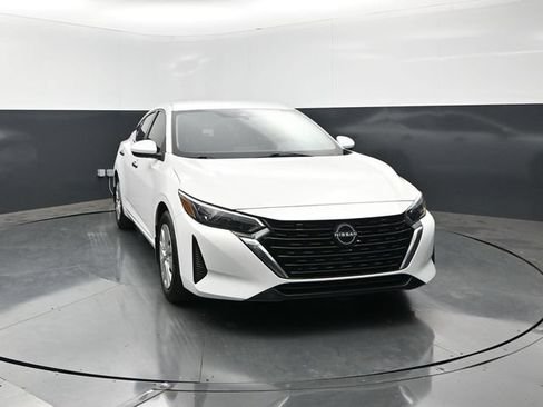 Used 2025 Nissan Sentra S FWD image 5