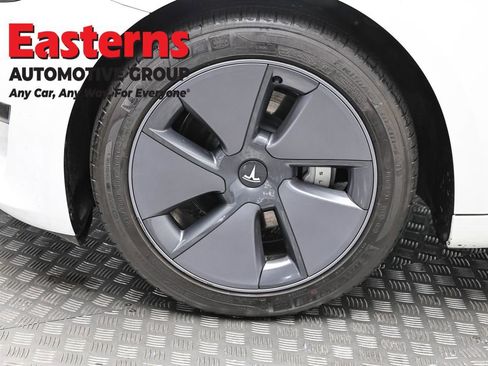 Used 2023 Tesla Model 3 Standard Range image 27