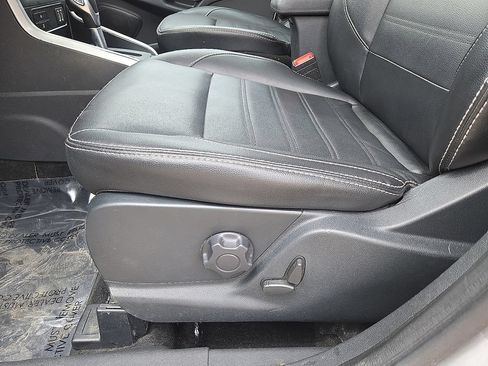 Used 2021 Ford EcoSport Titanium AWD/4WD image 23