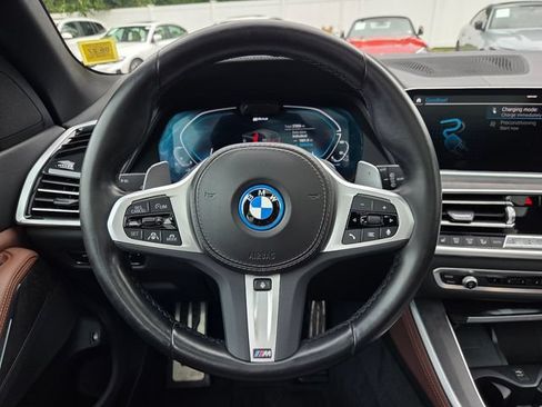 Used 2022 BMW X5 xDrive45e w/ M Sport Package AWD/4WD image 14