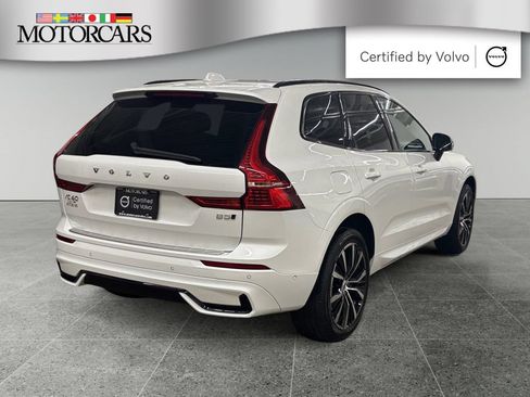 Certified 2023 Volvo XC60 B5 Plus w/ Protection Package Premier AWD/4WD image 3