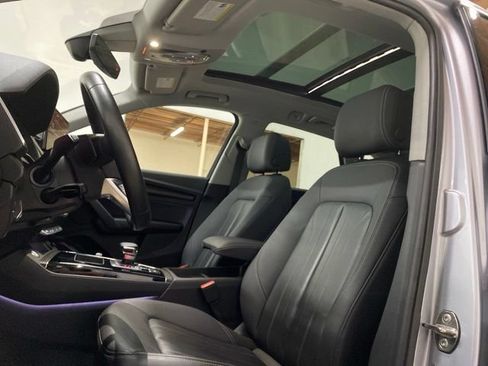 Used 2023 Audi Q5 2.0T Premium w/ Convenience Package AWD/4WD image 27