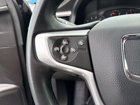 Used 2023 GMC Acadia SLT AWD/4WD image 25