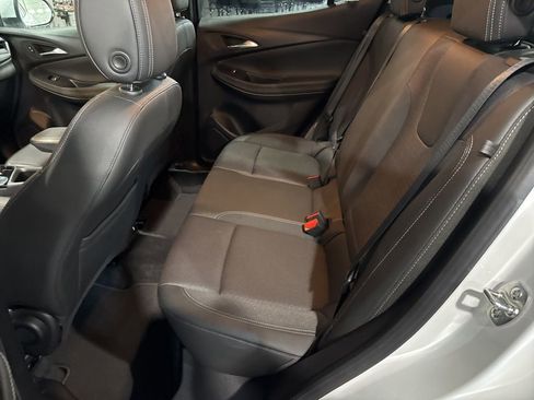 Used 2025 Buick Encore GX Preferred image 22