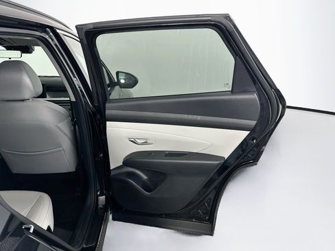 Used 2025 Hyundai Tucson SEL FWD image 32