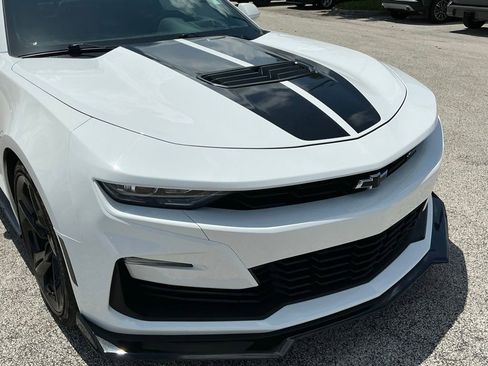 Used 2022 Chevrolet Camaro SS RWD image 14