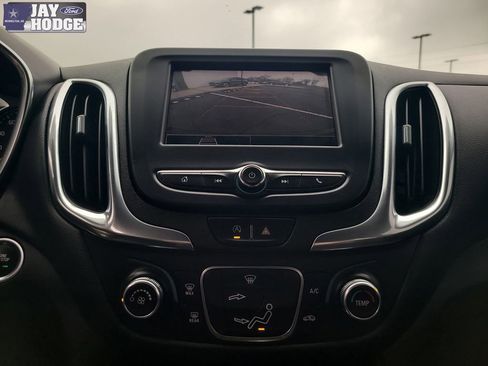 Used 2022 Chevrolet Equinox LT image 23