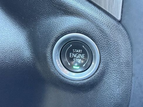 Used 2019 GMC Sierra 1500 Denali w/ Denali Ultimate Package AWD/4WD image 22