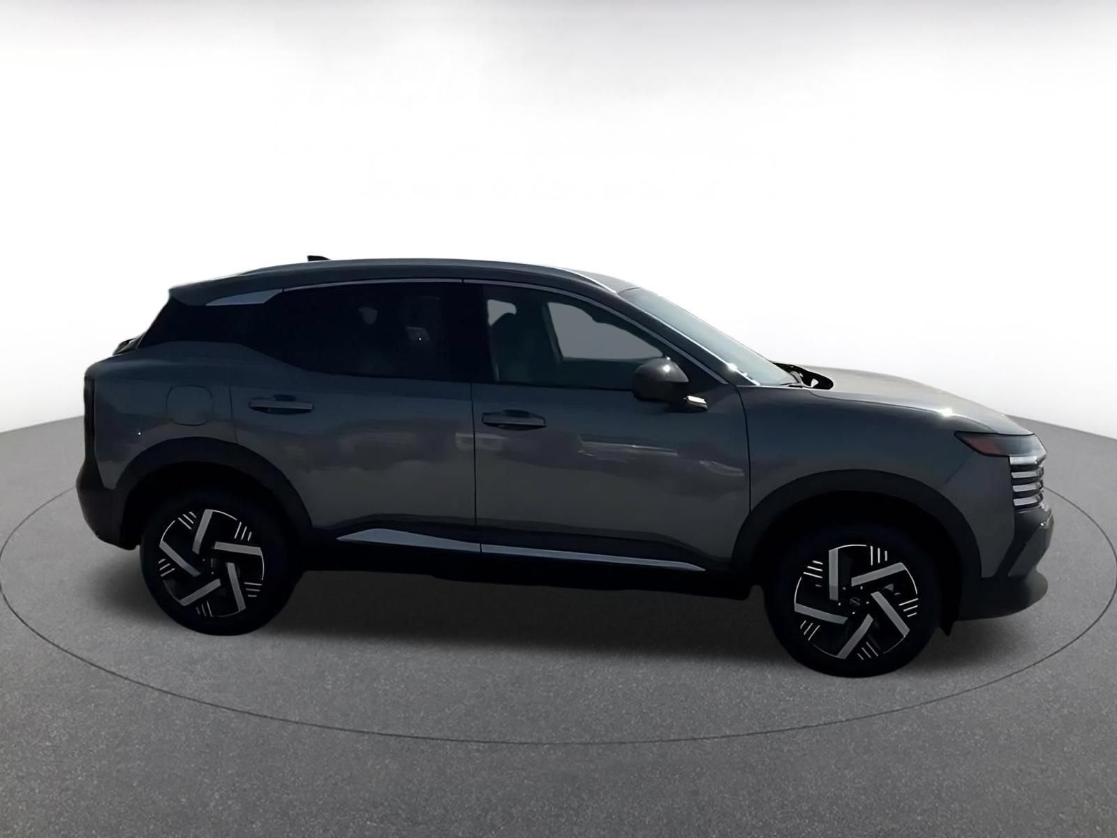 Used 2026 Nissan Kicks SV w/ Cold Weather Package FWD image 15