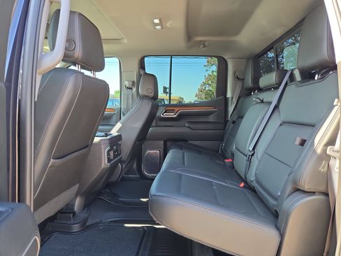 Used 2022 GMC Sierra 1500 Denali w/ Denali Reserve Package AWD/4WD image 13