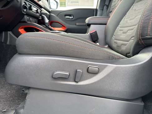 Certified 2025 Nissan Frontier PRO-4X w/ Interior Protection Package image 12