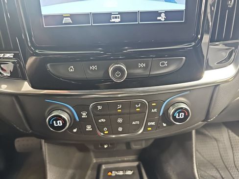 Used 2023 Chevrolet Traverse LT w/ LPO, Floor Liner Package AWD/4WD image 31
